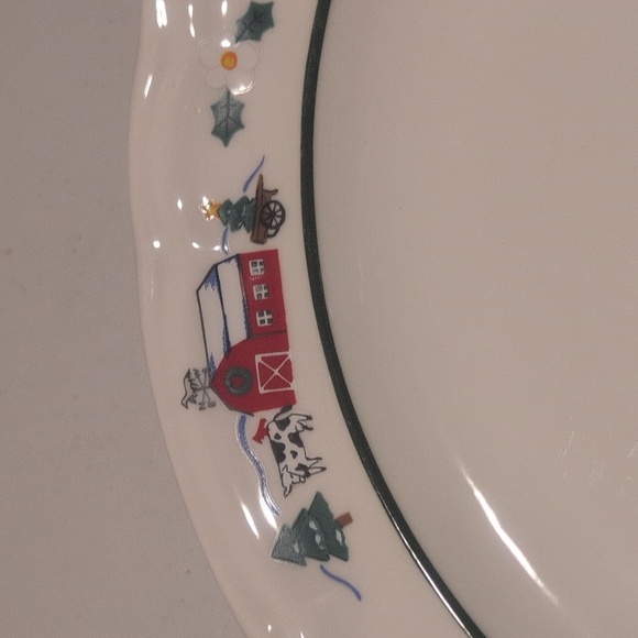 Pfaltzgraff Winter Scene Dinner Plate - White and Green - Picture 6 of 12